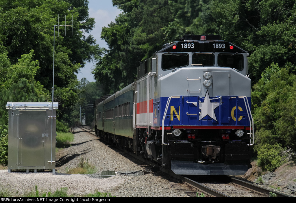 Amtrak 75